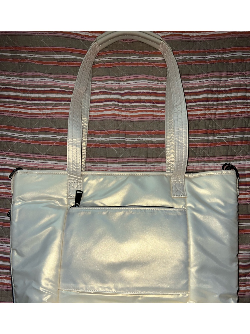 NWT~LUG Rally Quilted Metallic Champagne Tote Bag - Picture 6 of 7